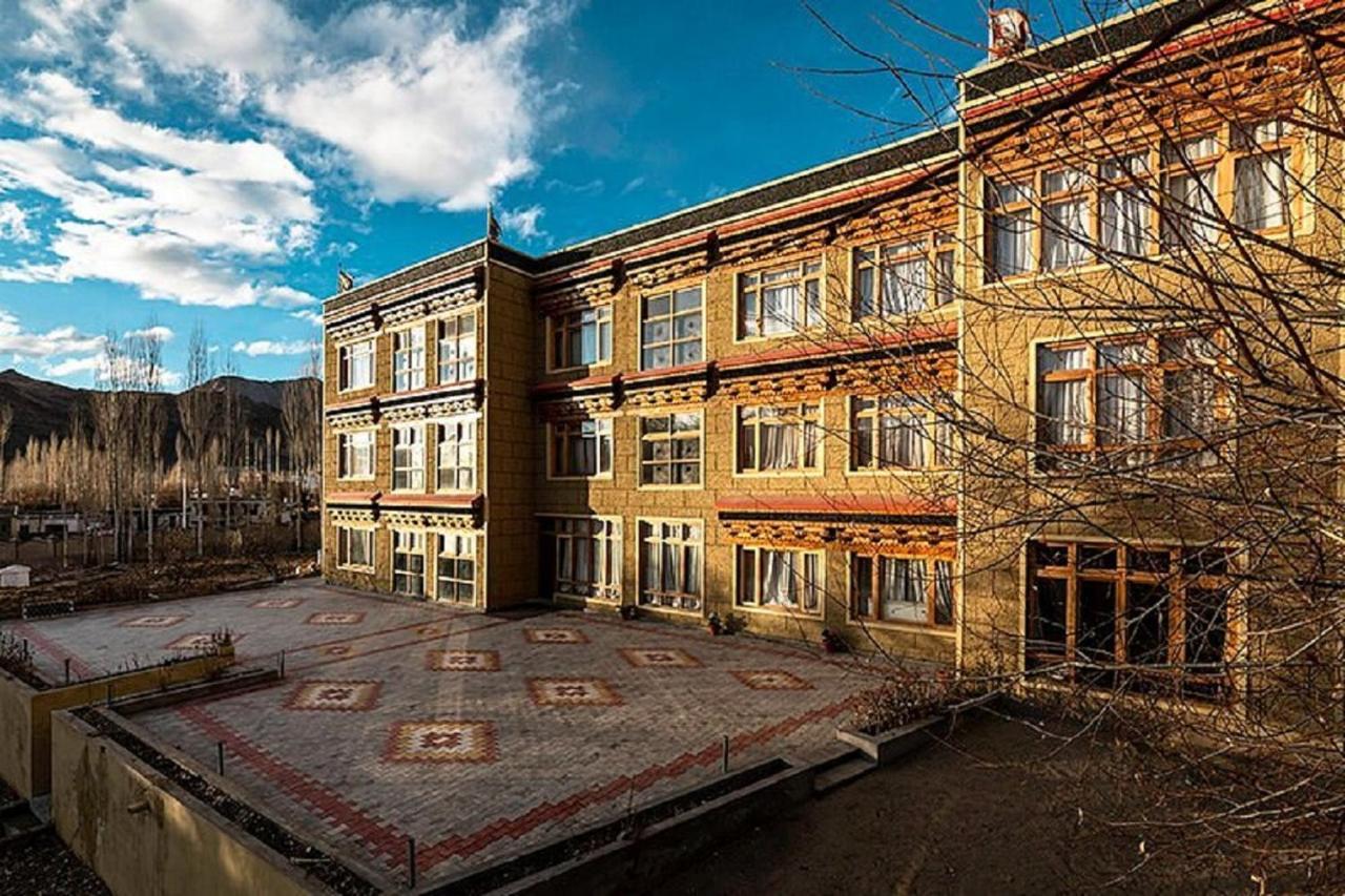 Hotel Alpine Ladakh Leh Extérieur photo