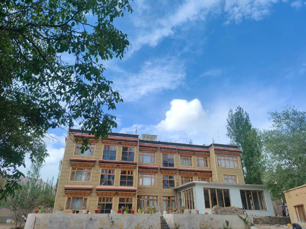 Hotel Alpine Ladakh Leh Extérieur photo