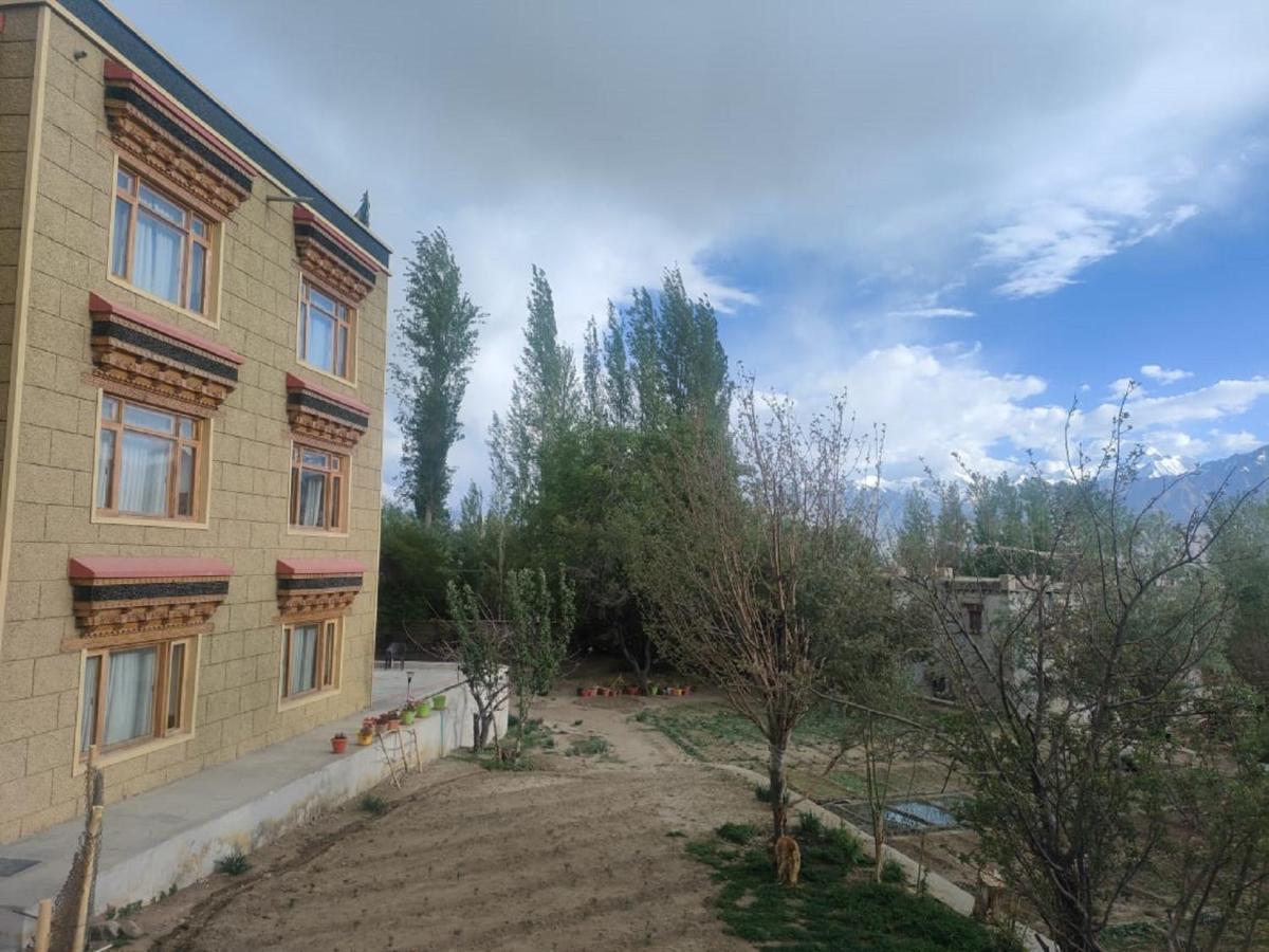 Hotel Alpine Ladakh Leh Extérieur photo
